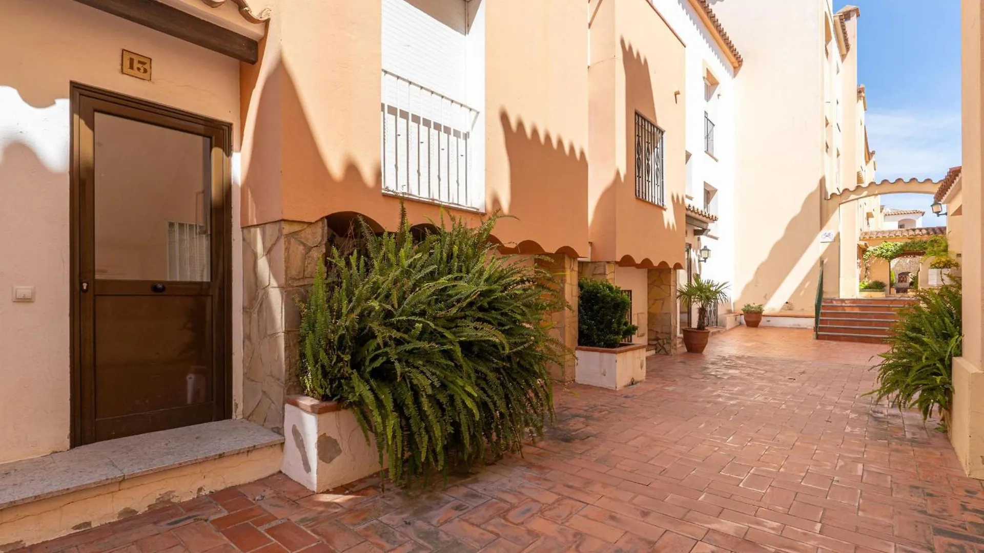 Apartamento Acogedor Con Piscina, Internet Y Aire Acondicionado En Empuriabrava - Hisp-288-41 Apartment