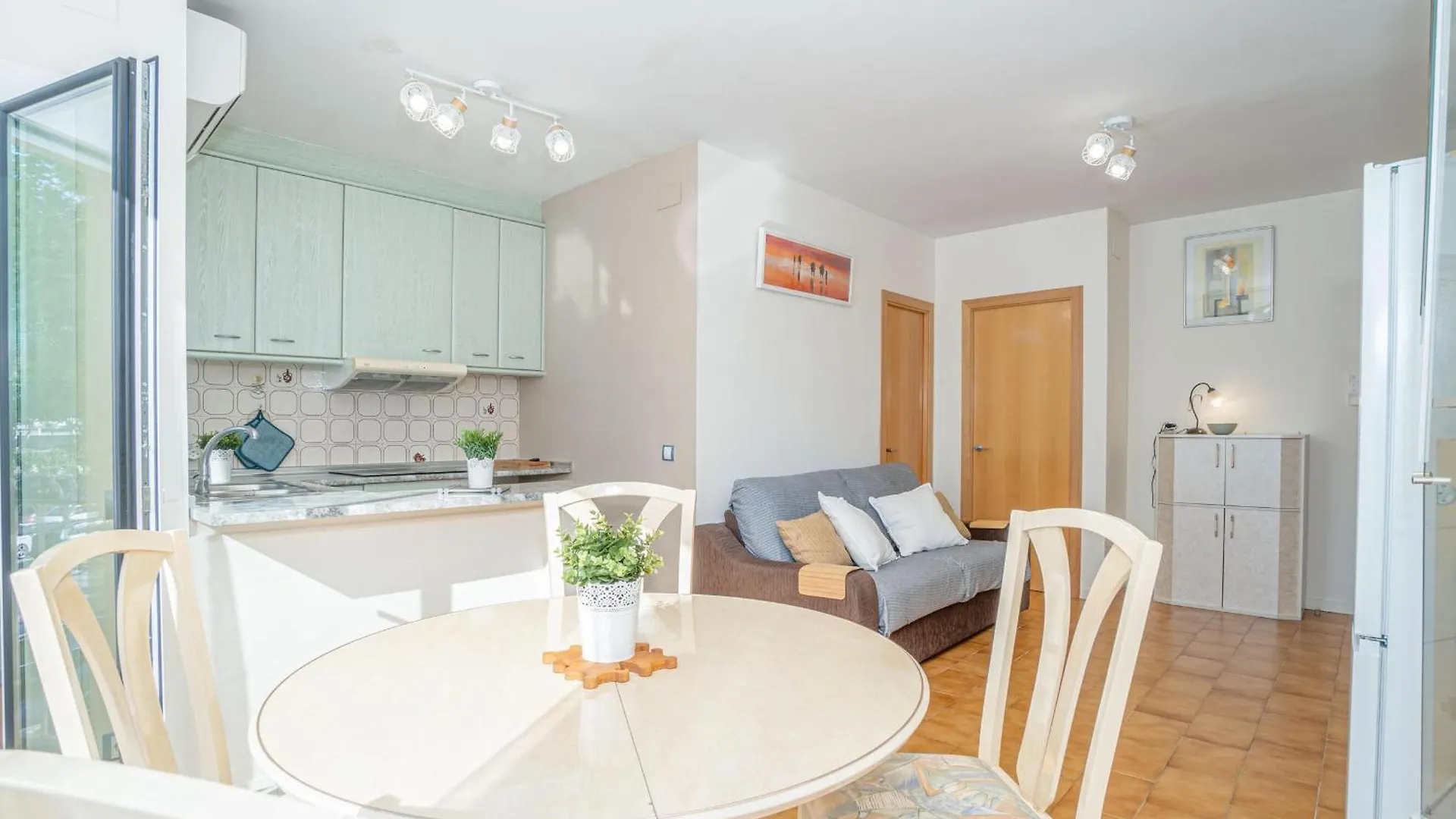 Apartamento Acogedor Con Piscina, Internet Y Aire Acondicionado En Empuriabrava - Hisp-288-41 Apartment