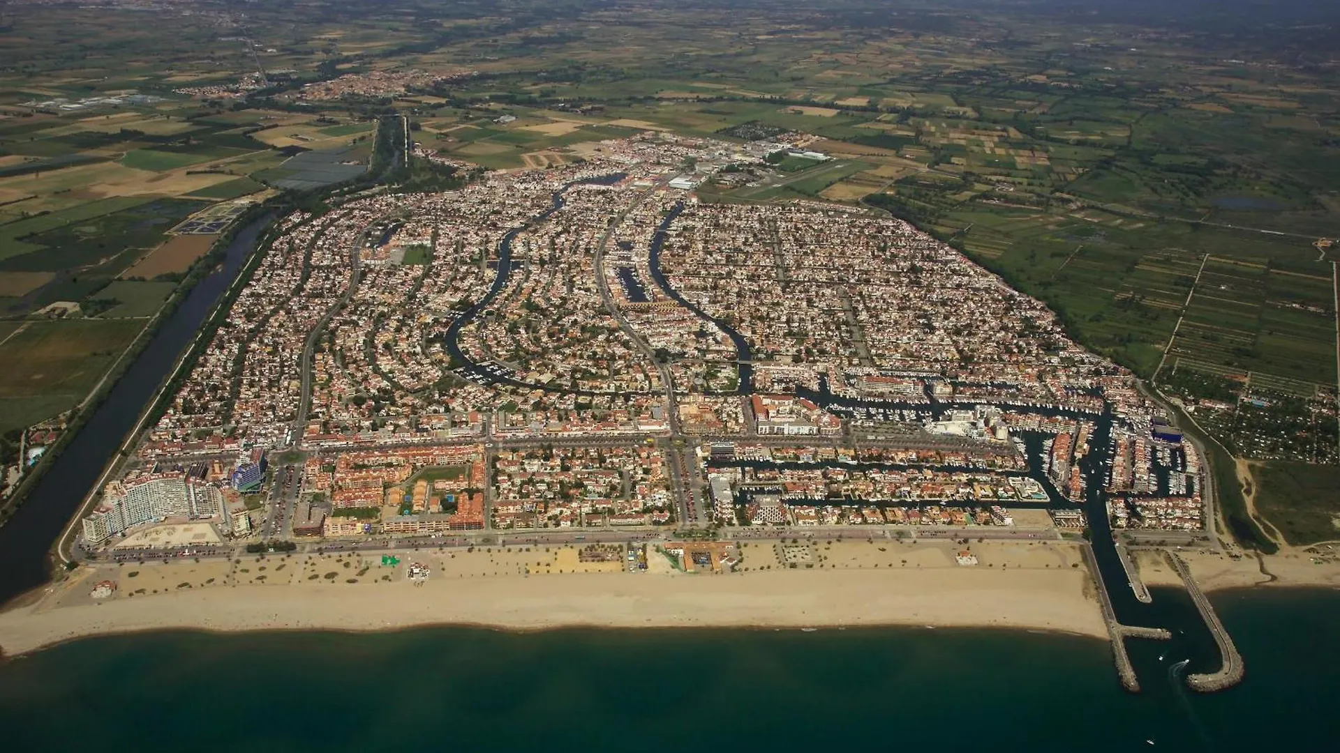 Apartamento Acogedor Con Piscina, Internet Y Aire Acondicionado En Empuriabrava - Hisp-288-41